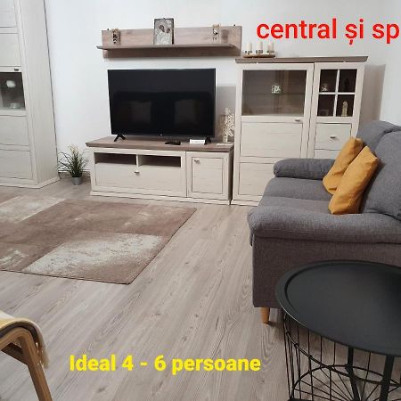 Mia Central Apart, 3 Rooms, 2 Baths, Afi Mall 브라쇼브 외부 사진