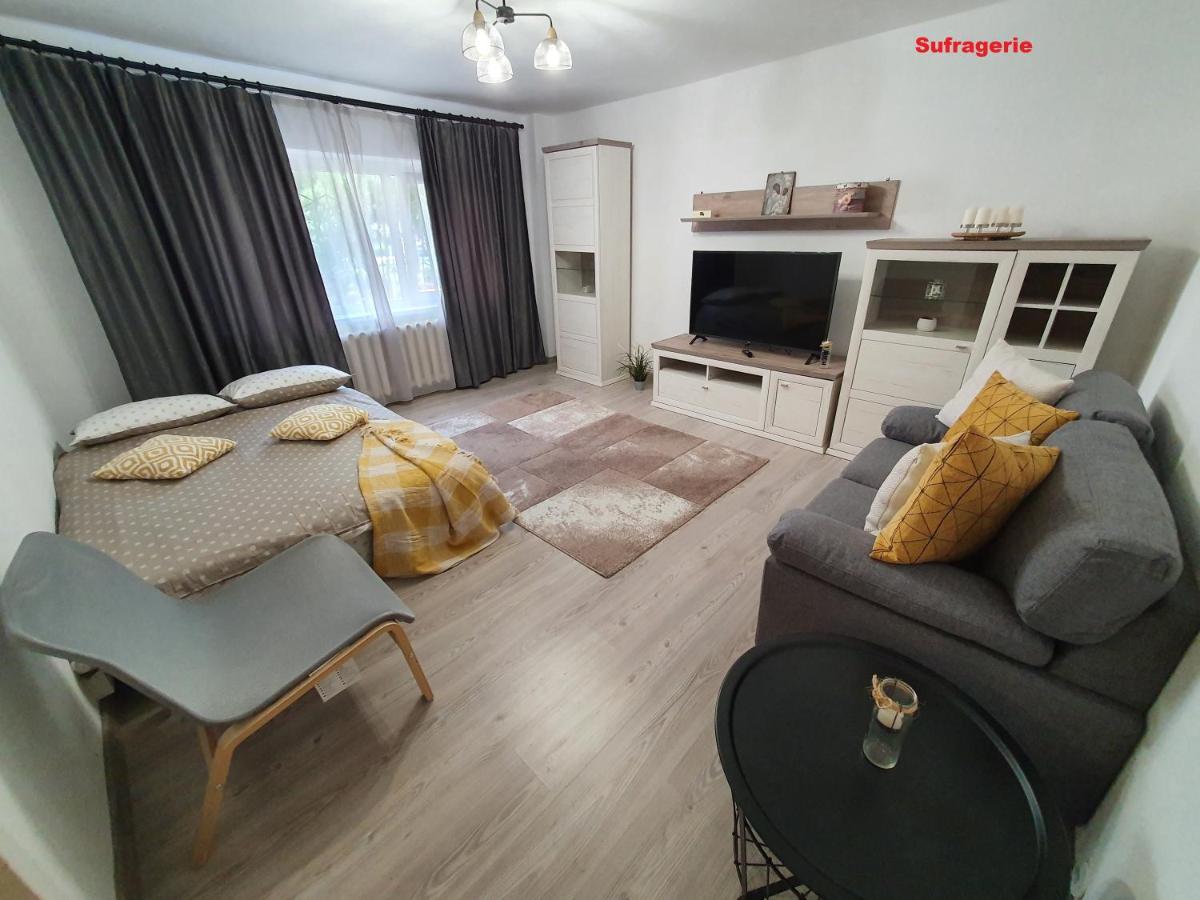 Mia Central Apart, 3 Rooms, 2 Baths, Afi Mall 브라쇼브 외부 사진