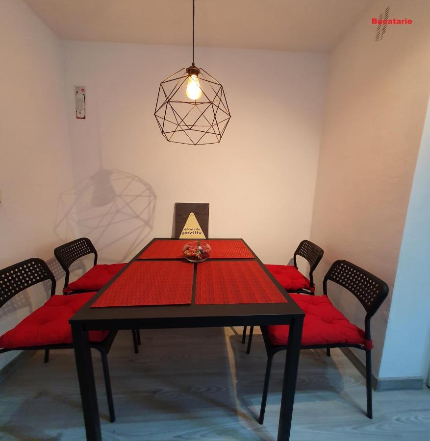 Mia Central Apart, 3 Rooms, 2 Baths, Afi Mall 브라쇼브 외부 사진